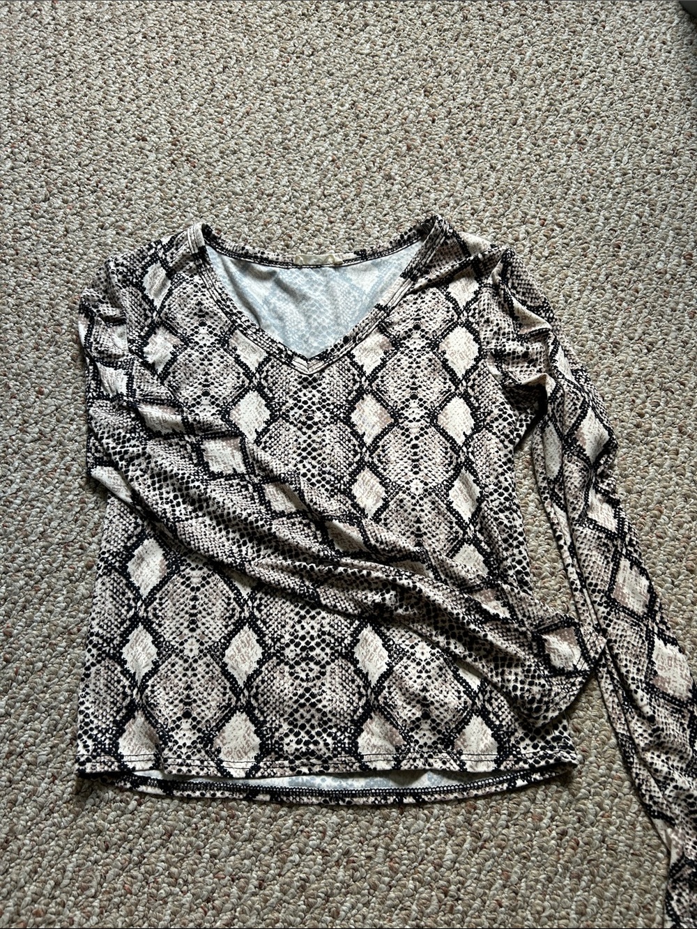 Olivia Rae Snake-Print V-Neck Long Sleeve Top